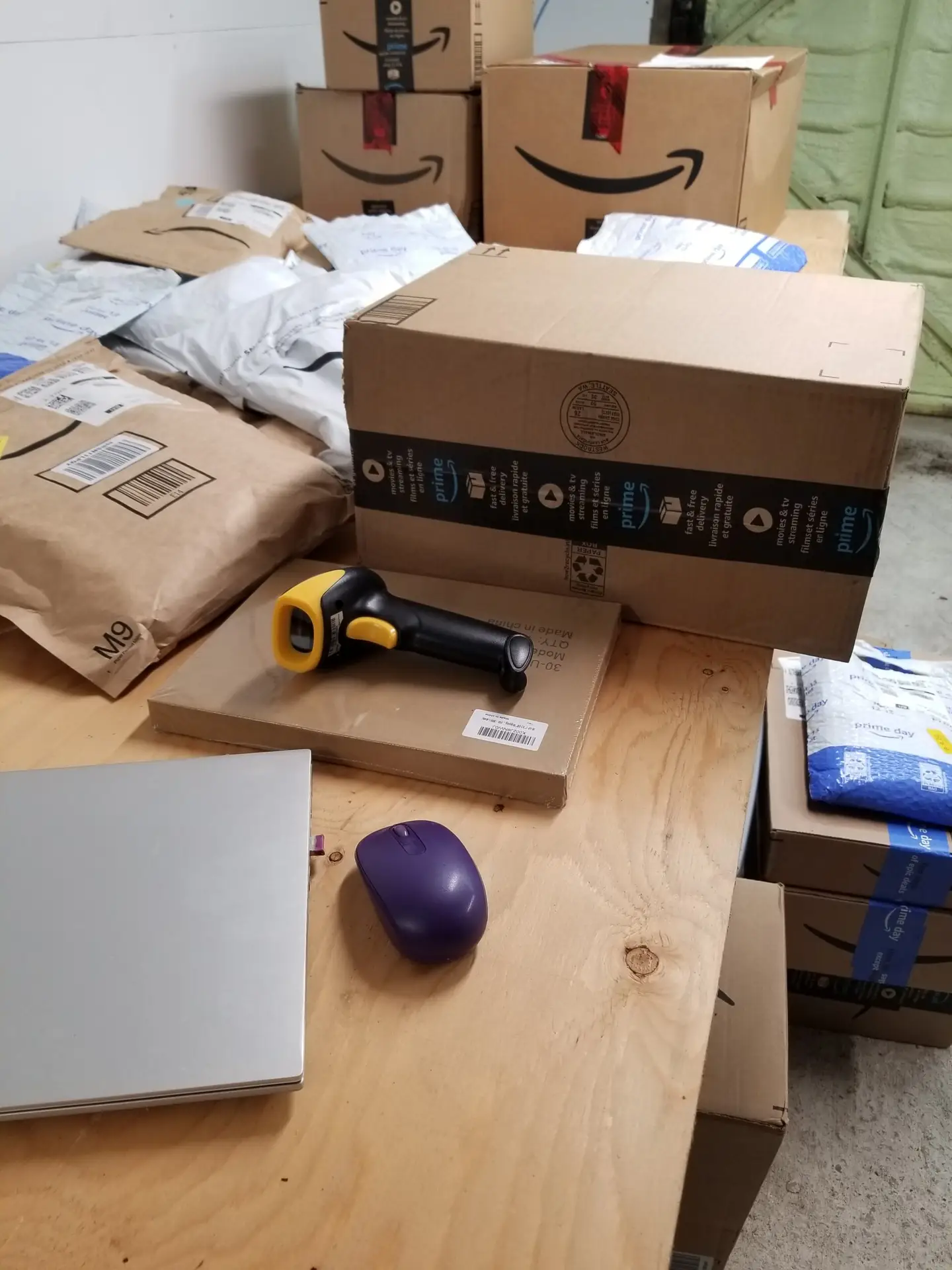 Amazon relabeling services in Canada for FBA sellers